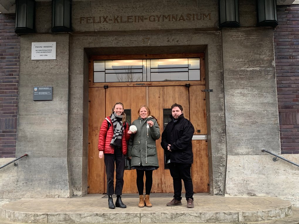 Max Planck goes School