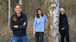 Marieke Oudelaar und ihre Doktorandinnen Magdalena Karpinska und Abrar Aljahani (von links).