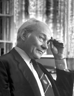 Manfred Eigen