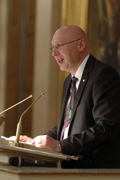 Prof. Dr. Stefan Hell