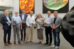 Dr. Armin Müller-Dreier, Prof. Dr. Ulrich Christensen, Prof. Dr. Patrick Cramer, Prof. Dr. Walter Stühmer, Prof. Dr. Frauke Alves, Prof. Dr. Stephan Herminghaus, Johannes-Peter Herberhold (v. links)