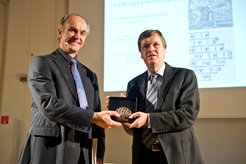 Prof. Dr. David MacKay und Prof. Dr. Helmut Grubmüller (von links). Mit großem Bedauern hat das Institut vernommen, dass David MacKay am 14. April 2016 viel zu früh verstorben ist.